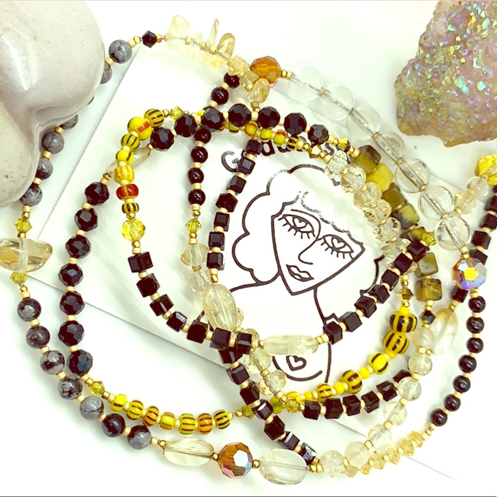 Queen Bee 🐝 waistbeads